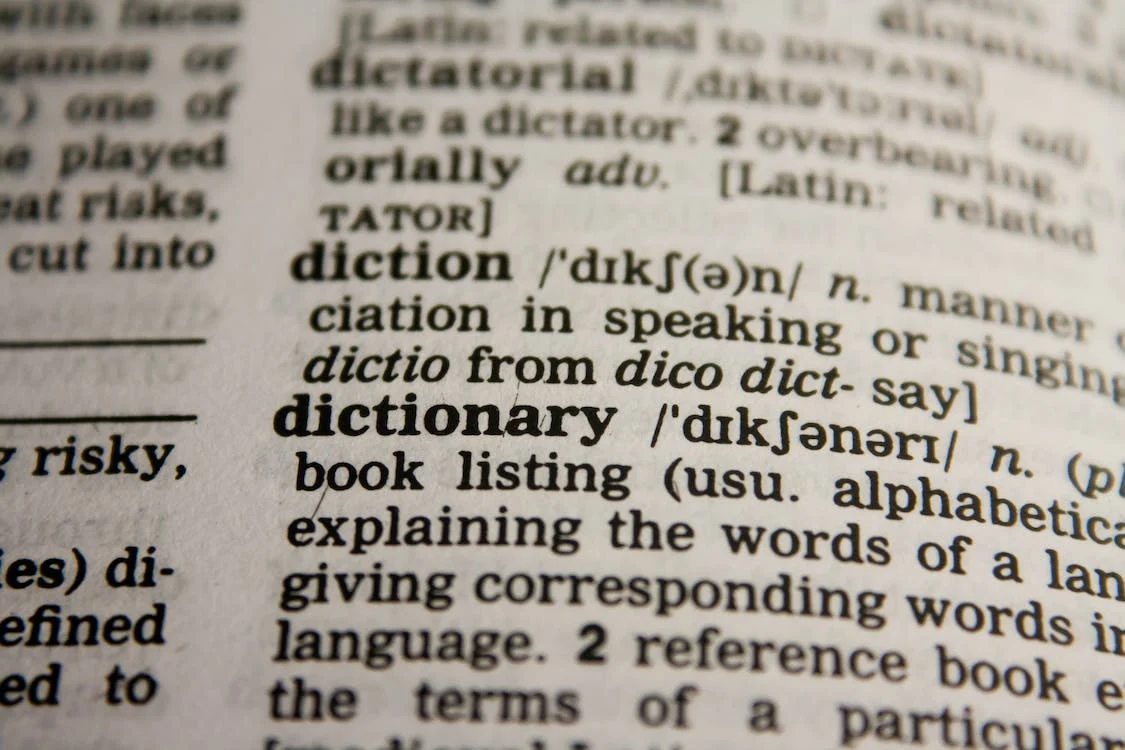 Comprehensive Nautical Dictionary: Explore Yachting and Maritime Terms